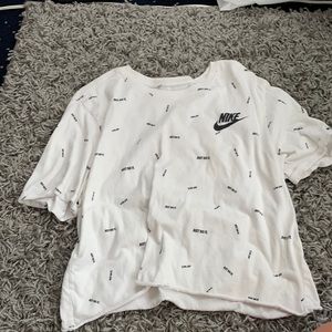 Nike crop shirt